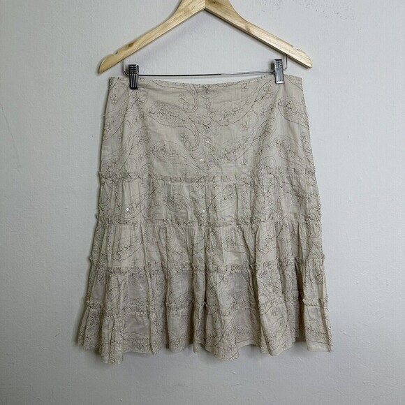 Unbranded Beige Skirt Tiered‎ Floral Embroidered Size 12 Knee Length Side Zipper - Picture 3 of 10